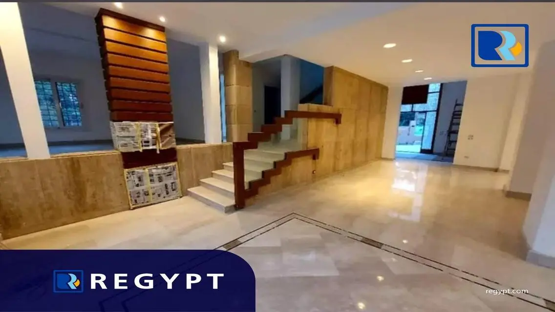للإيجار فيلا إدارية بسرايات المعادي