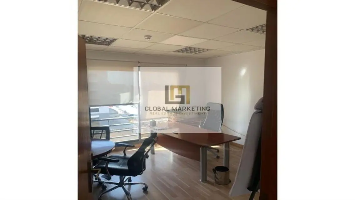 مبنى متشطب للبيع 3500م على شارع التسعين