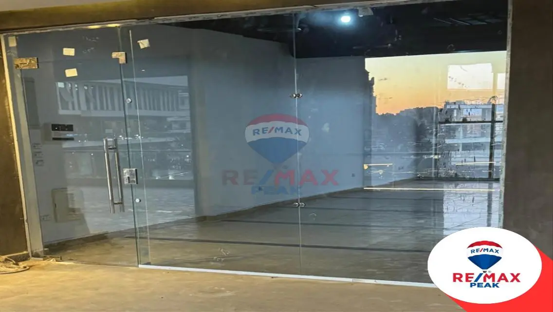 West Gate Mall Shop For Rent 67m