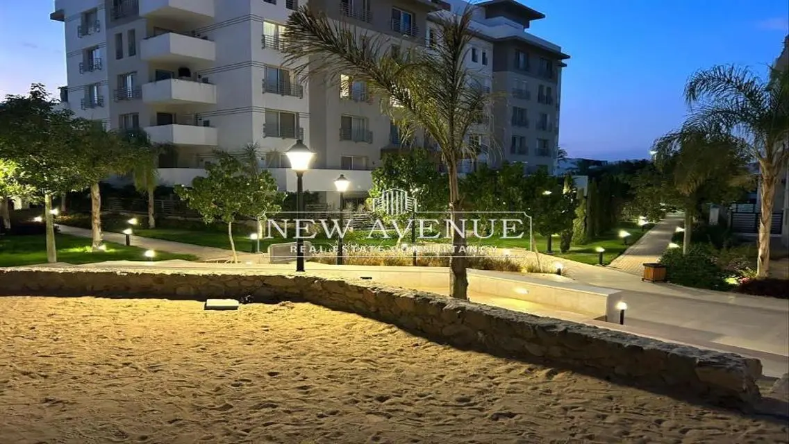 Apartment Semi finished for sale in Hyde park