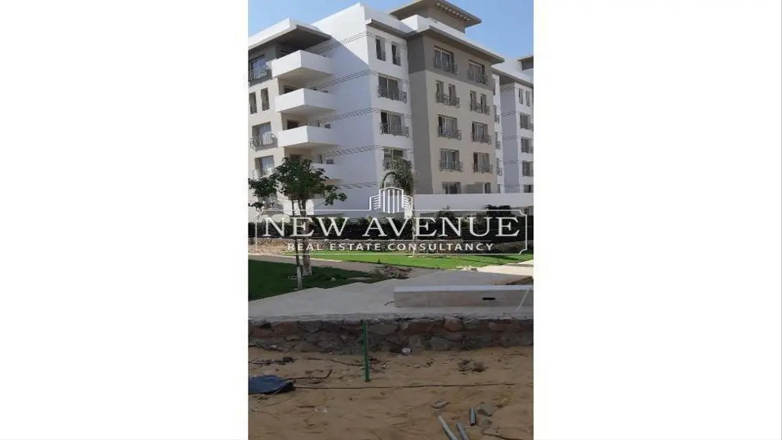 Apartment Semi finished for sale in Hyde park