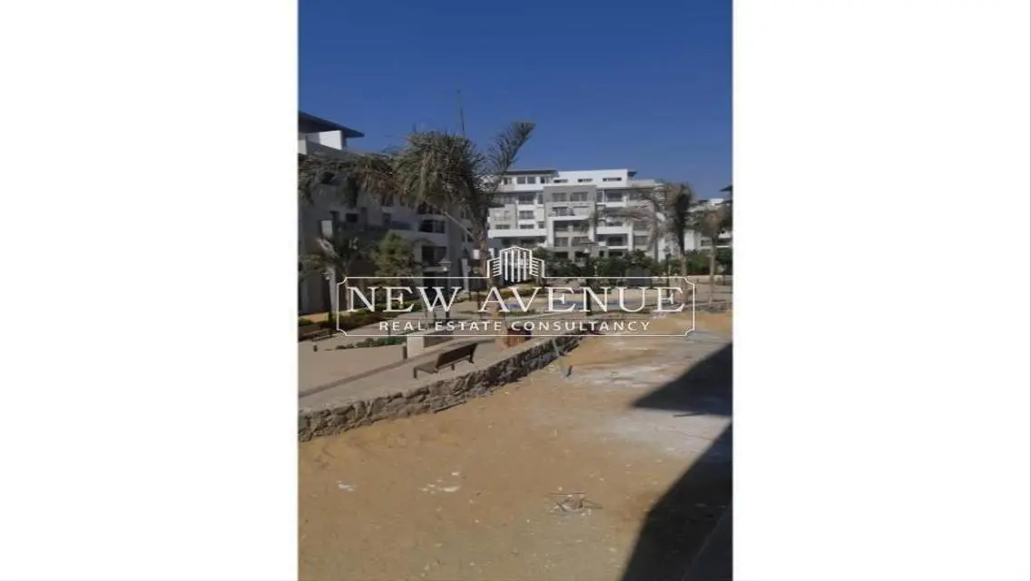 Apartment Semi finished for sale in Hyde park