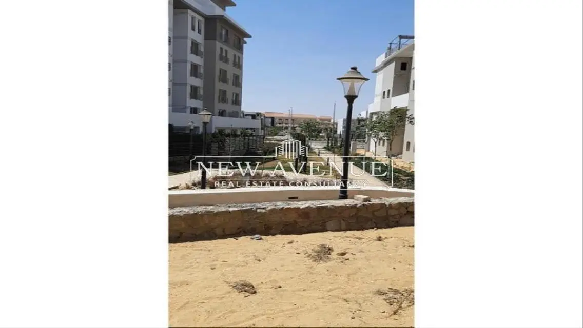 Apartment Semi finished for sale in Hyde park