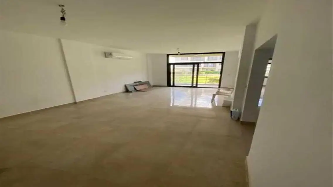 Nice Apartment for rent in Fifth Square Al Marasem