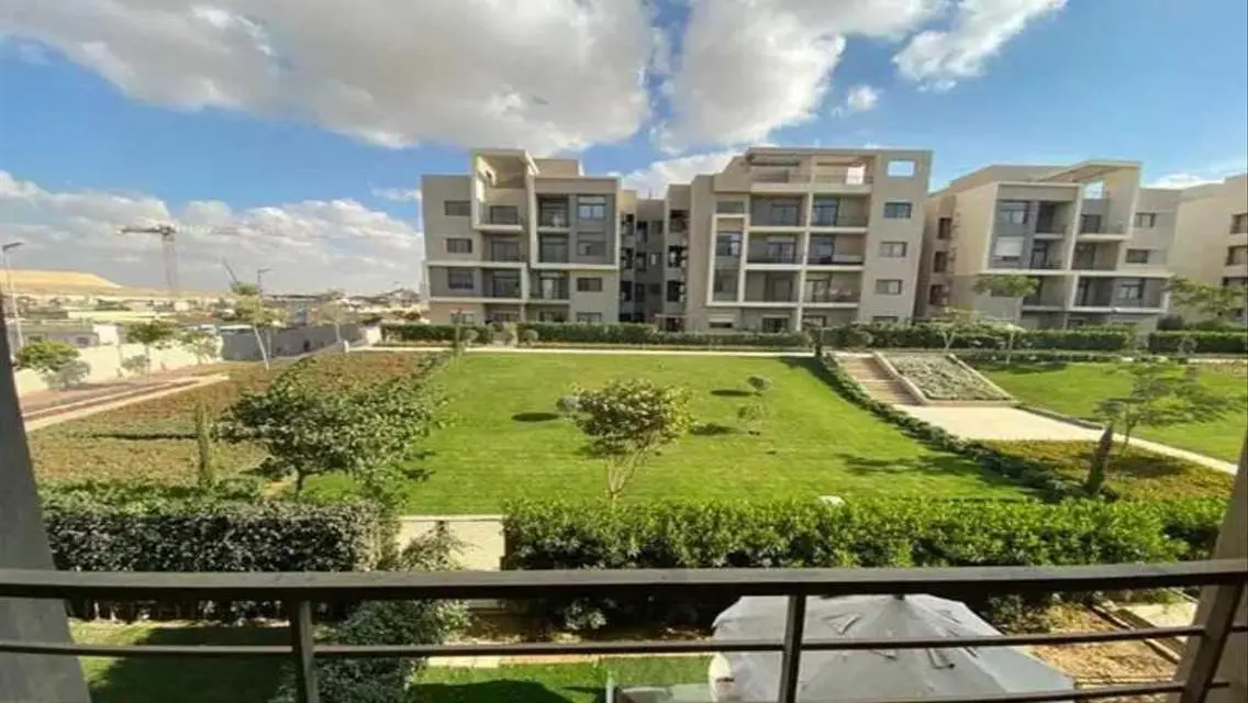 Nice Apartment for rent in Fifth Square Al Marasem