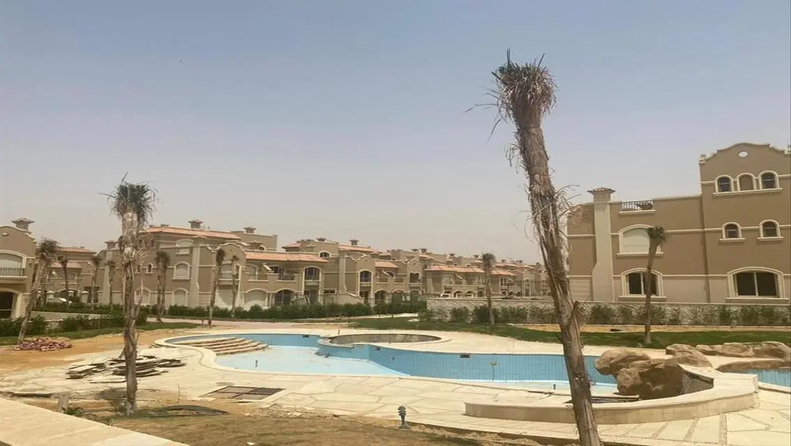 فيلا توين هاوس للبيع بكمبوند الباتيو اورو التجمع .