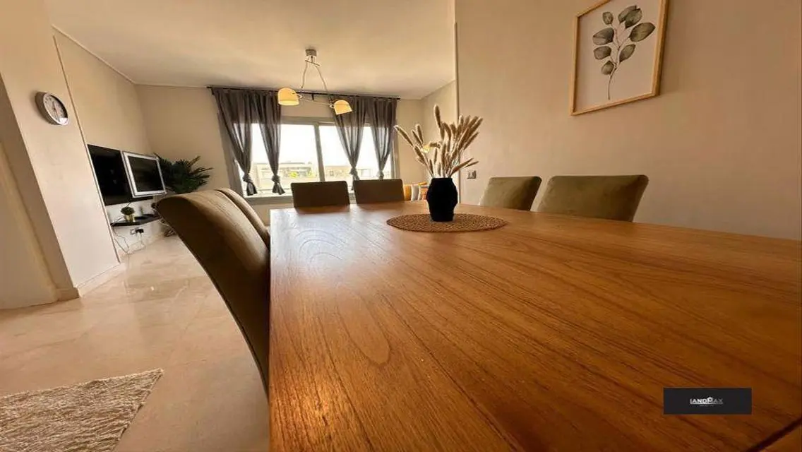 Rent Modern Studio in Palm Hills Village Gate