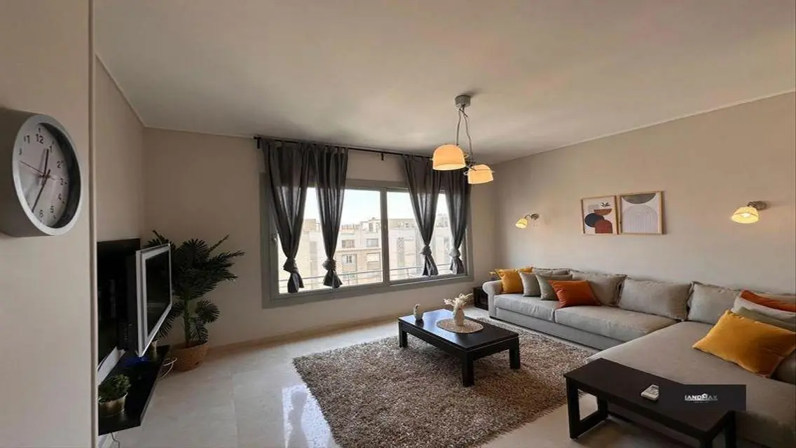 Rent Modern Studio in Palm Hills Village Gate