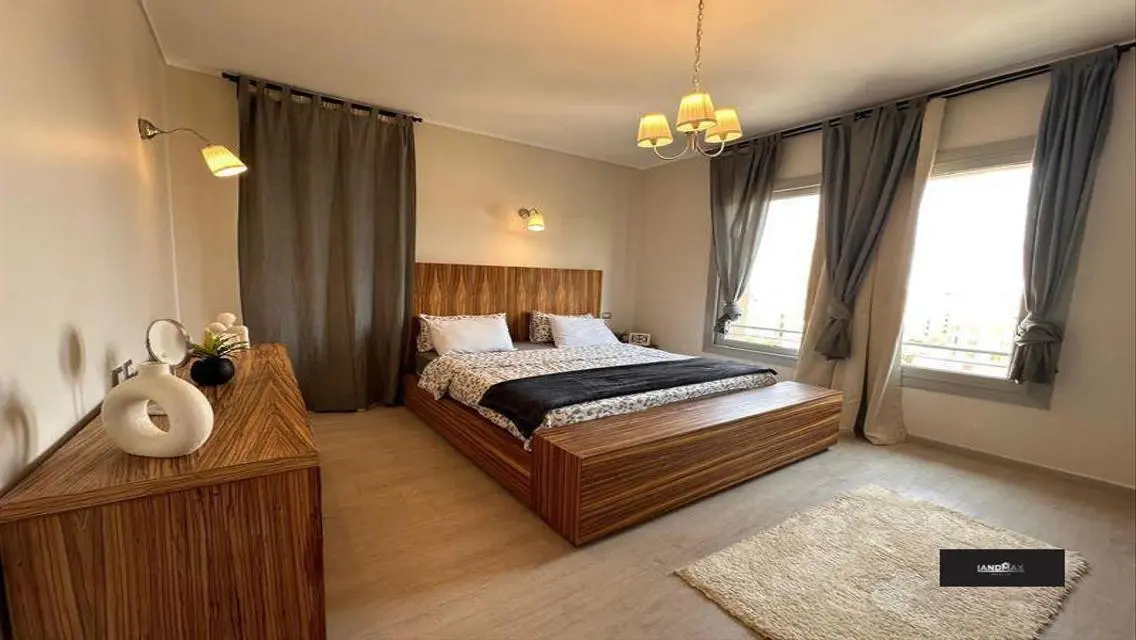 Rent Modern Studio in Palm Hills Village Gate
