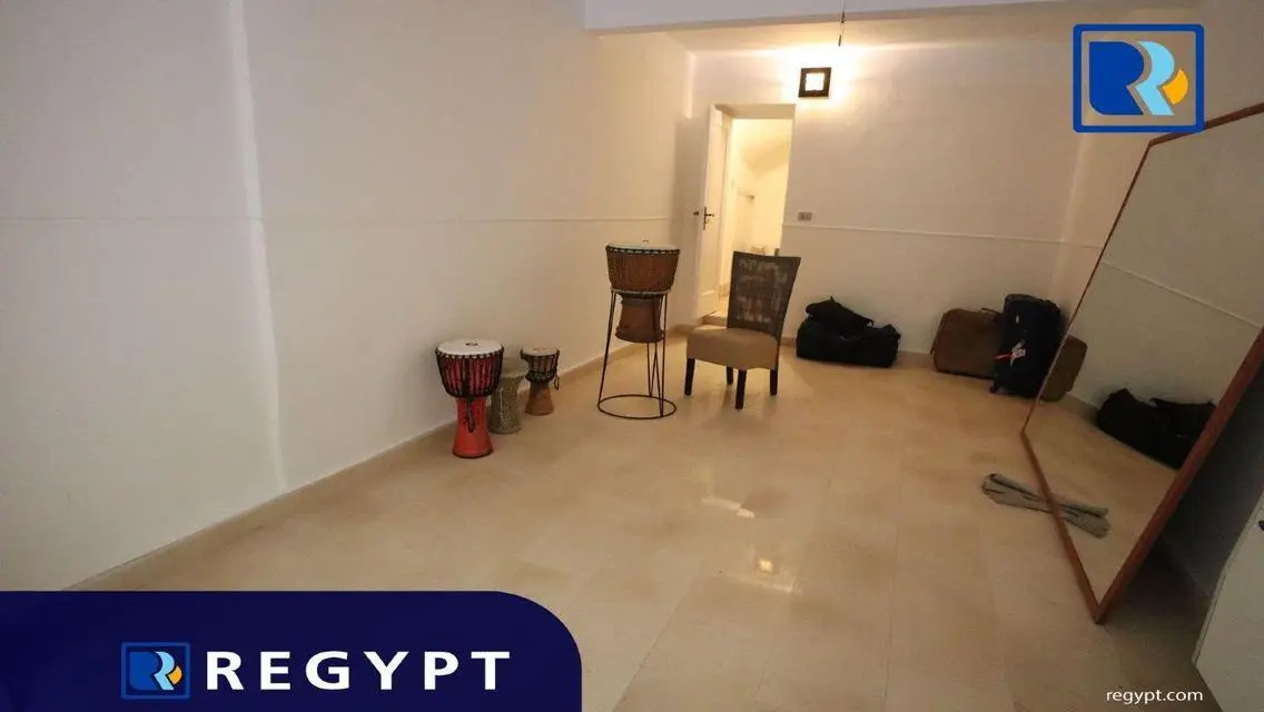 فيلا اداري  للإيجار بحمام سباحة في سرايات المعادي