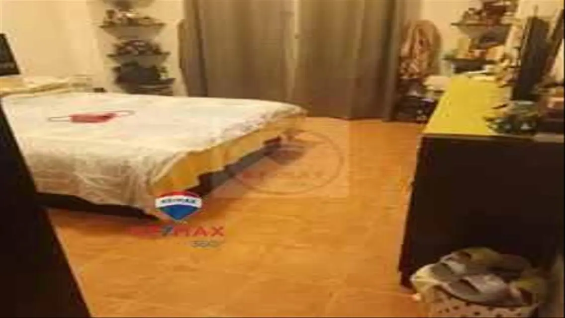 Must see, prime location, American kitchen