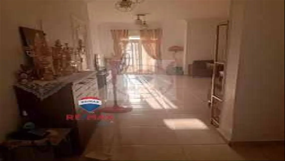 Must see, prime location, American kitchen