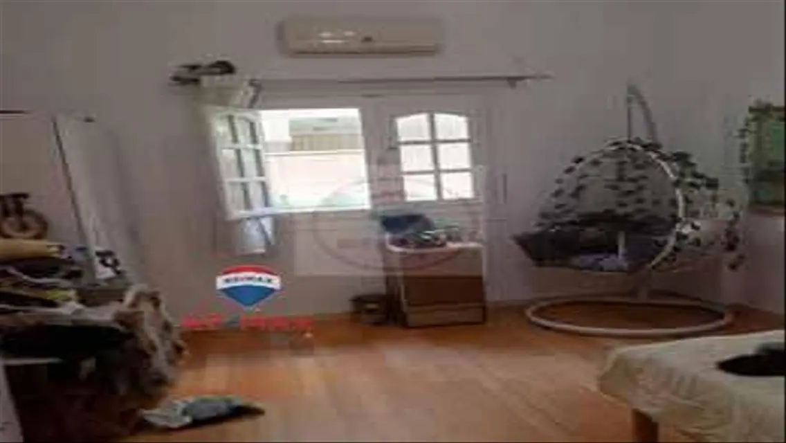 Must see, prime location, American kitchen