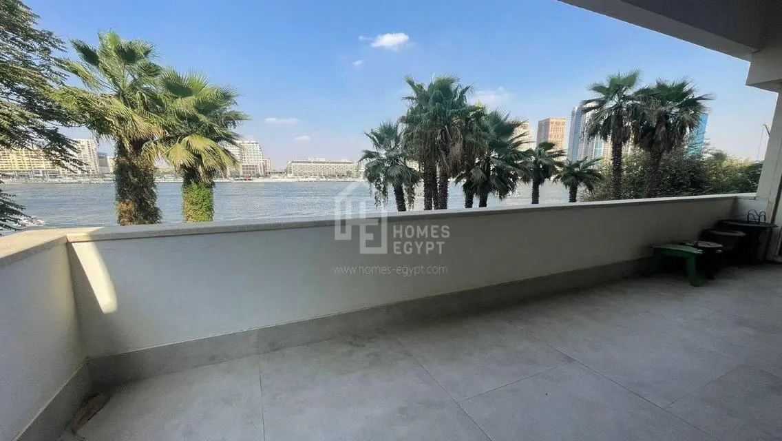 Historical Building/Well finished/Wide Nile View