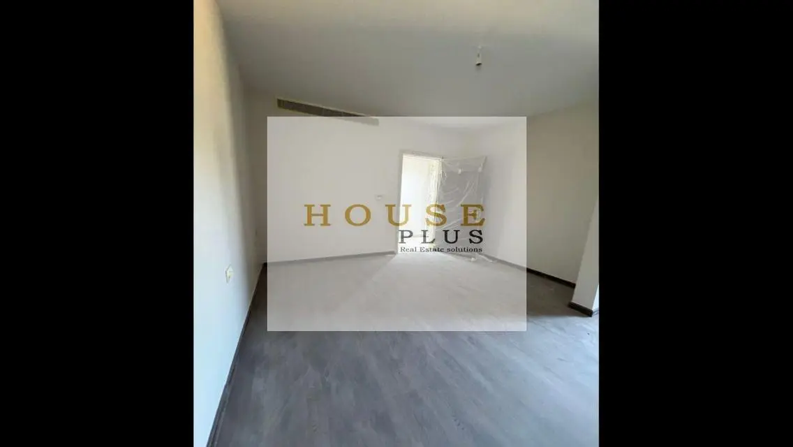 Apartment for rent in a garden with a distinctive