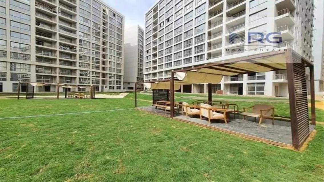 Apartment 185 sqm, 3 rooms, 3 bathrooms, living