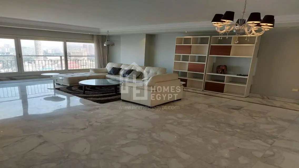 Stunning Nile and Cairo Tower View Apt in Dokki
