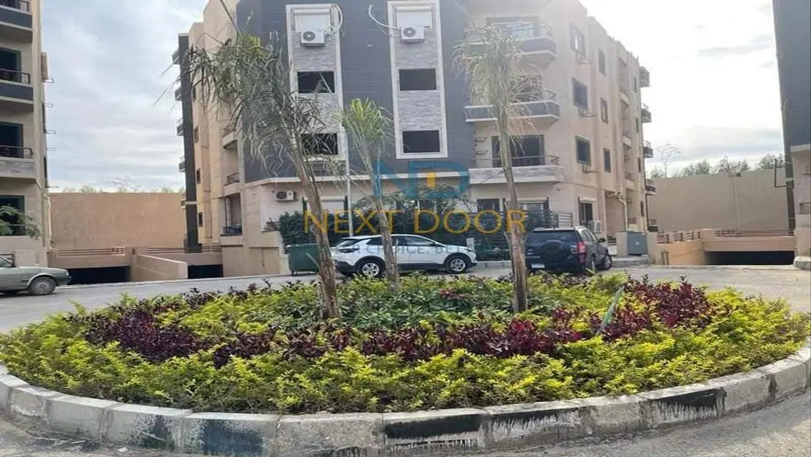 شقة في كمبوند سيفورا فيو واسع جاردن و بسين