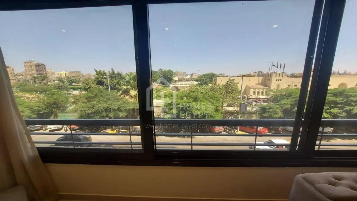 Elegantly Furnished Apt with Shooting Club View