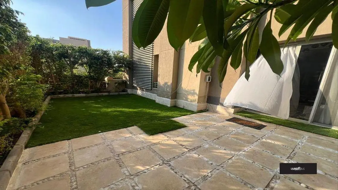 استوديو مفروش بجاردن مودرن للايجار فى فليدج جيت