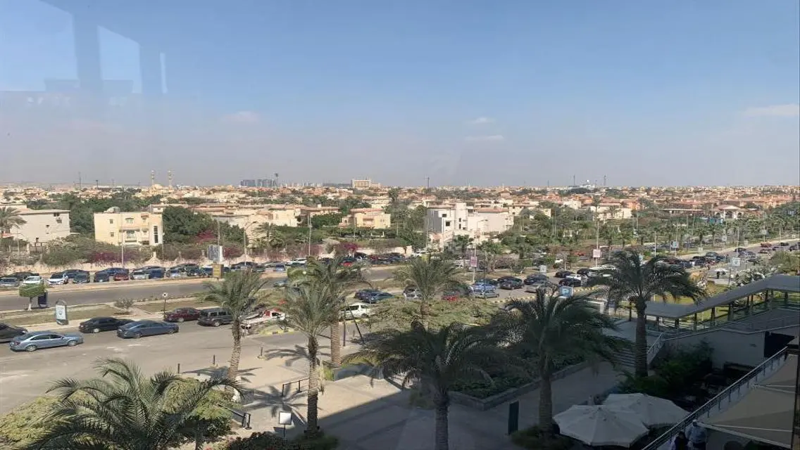 مكتب للبيع متشطب فى الجزيره بلازا بالشيخ زايد