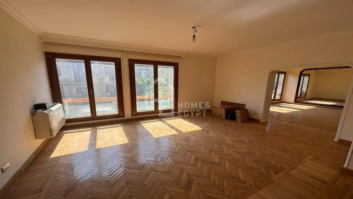 Refurbished South Zamlalek 3 Br Flat