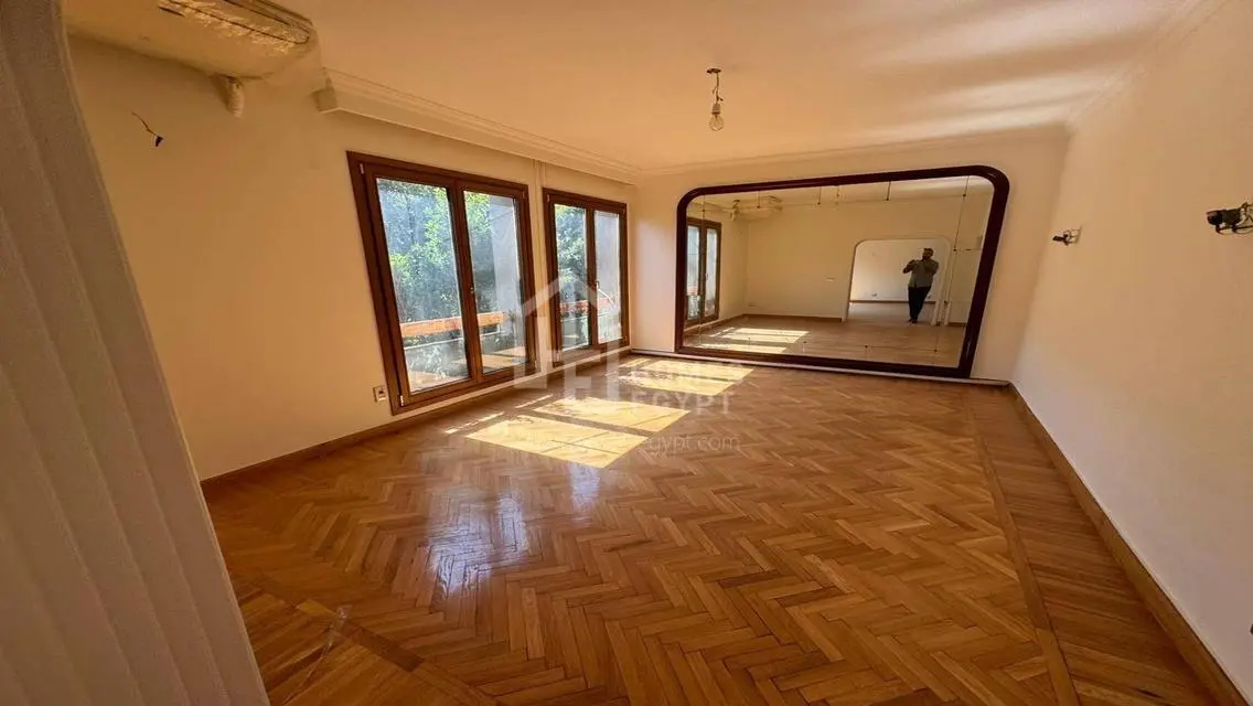 Refurbished South Zamlalek 3 Br Flat