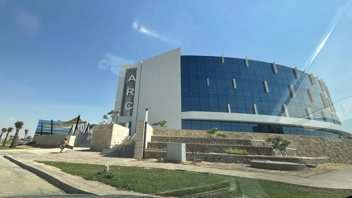 big offer ( office 75,000 per meter ) space 70