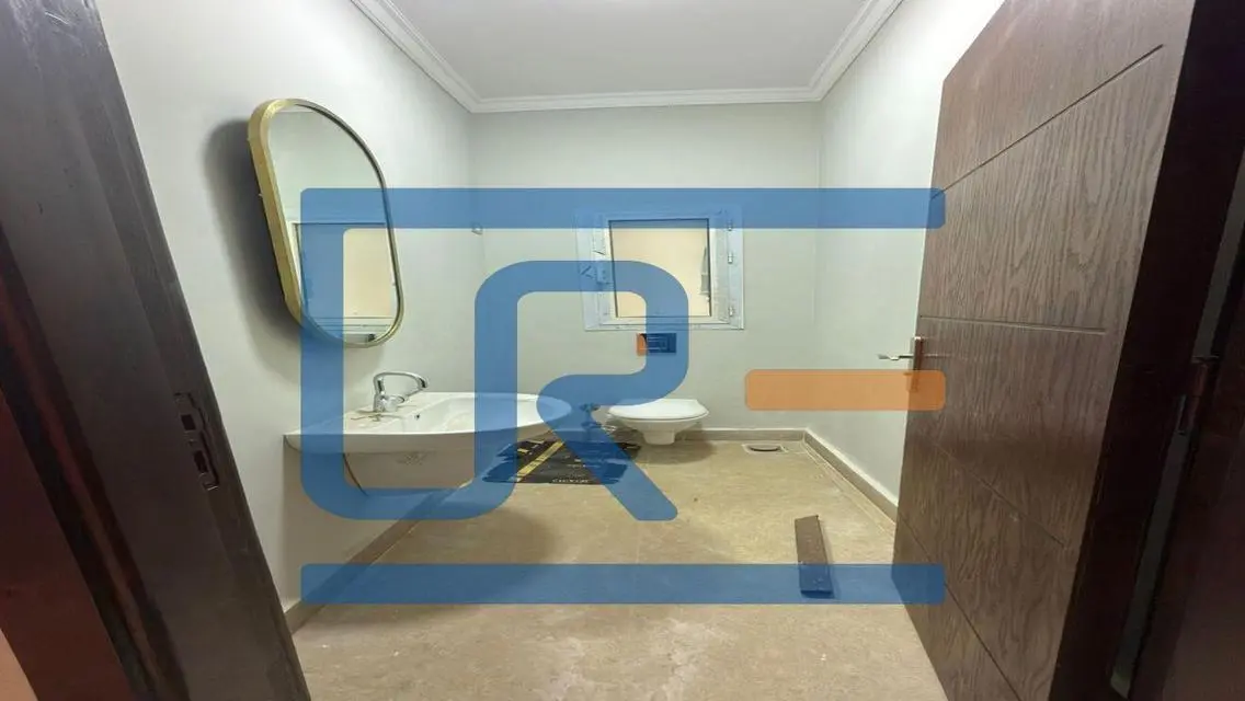 فيلا مستقلة للإيجار |في بالم هيلز وودفيل | اول سكن