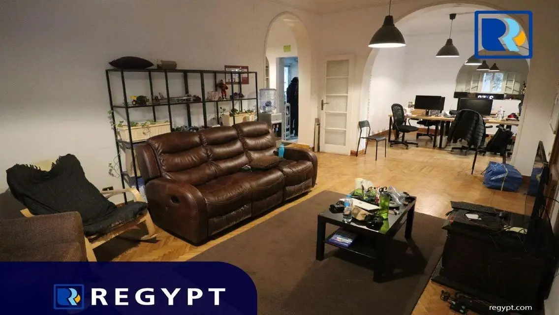 فيلا إدارية مستقلة للإيجار في سرايات المعادي