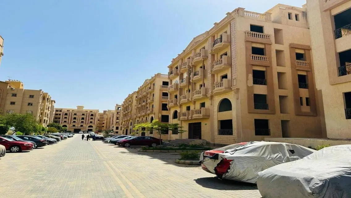 Ready to move apartment , minutes from Water Way
