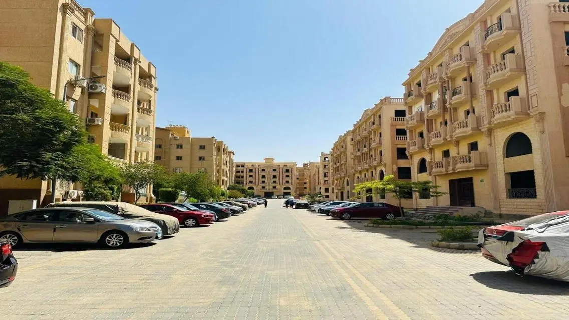 Ready to move apartment , minutes from Water Way