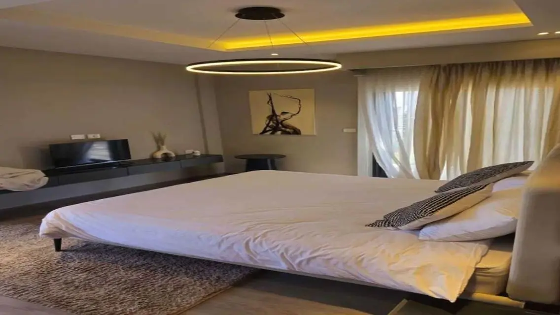Finished Apartment ready to move+air conditioners