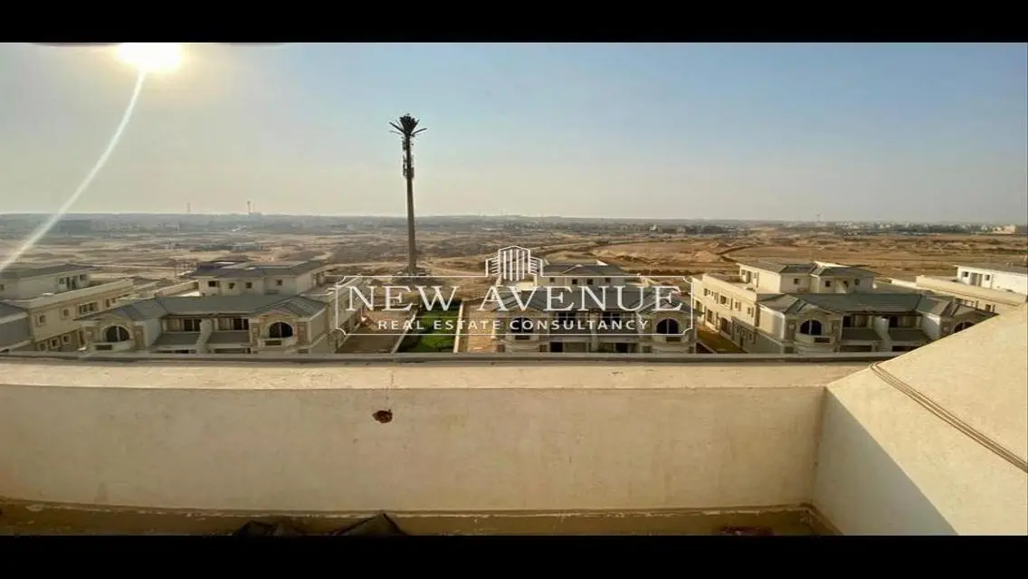 I villa roof for sale in mountain view Hyde Park