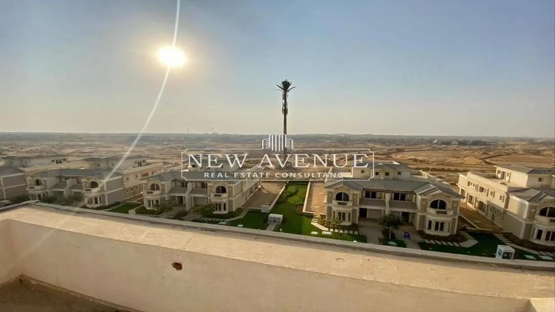 I villa roof for sale in mountain view Hyde Park