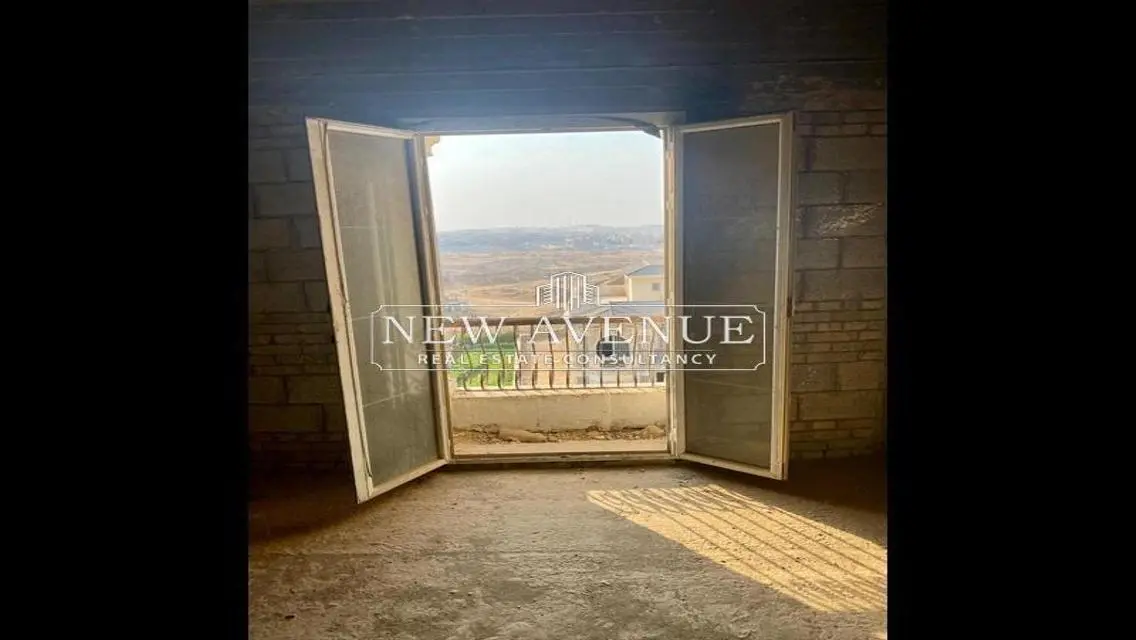 I villa roof for sale in mountain view Hyde Park