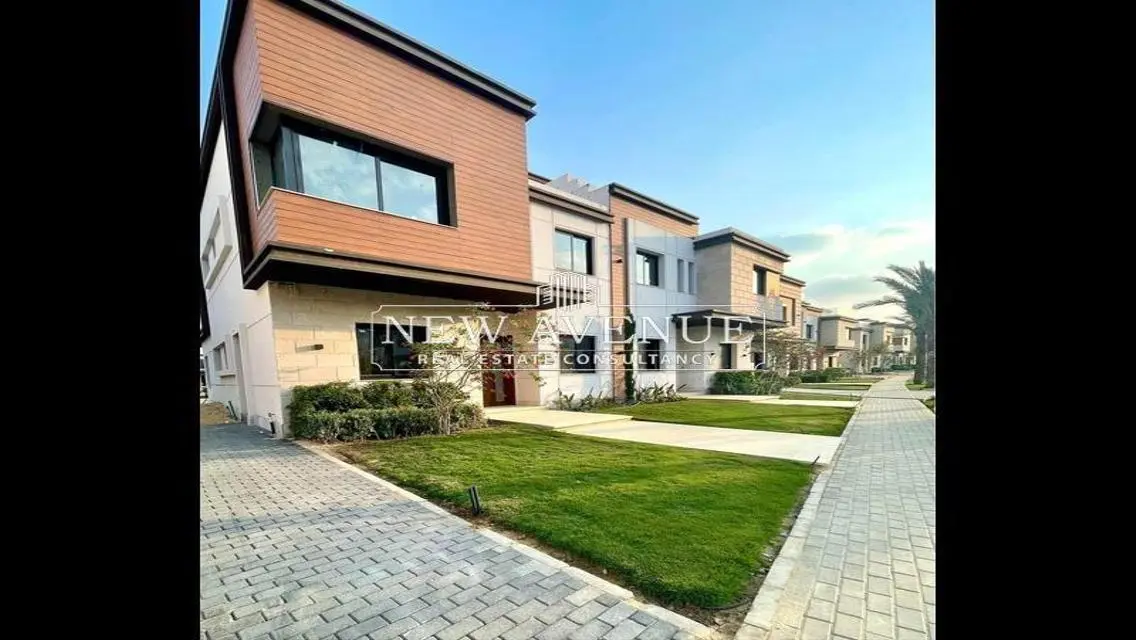 Semi finished 4 beds Townhouse middle in Azzar 2