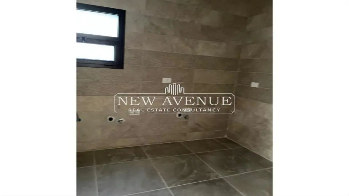 Penthouse Fully finished with Ac’s in Fifth Square