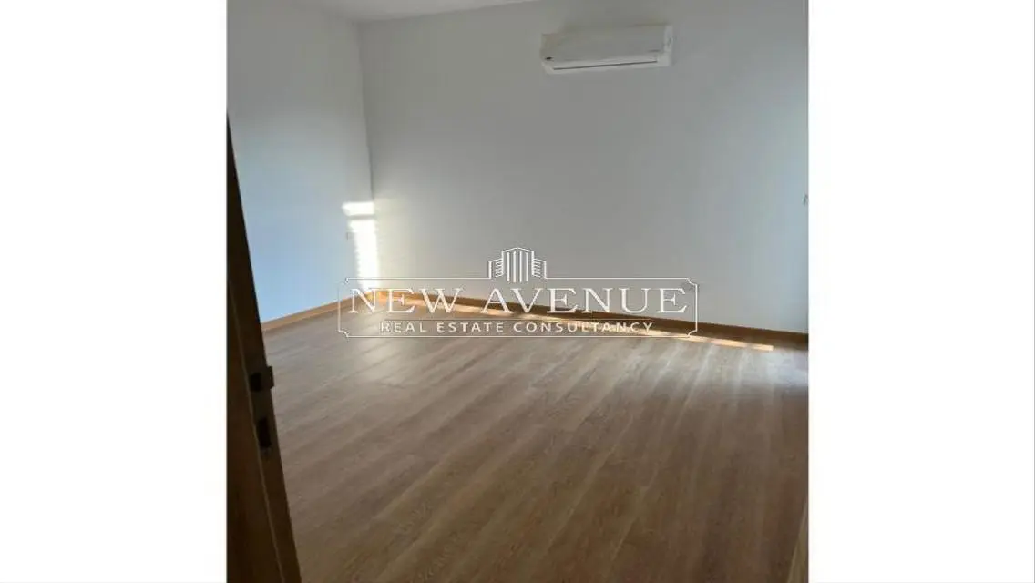 Penthouse Fully finished with Ac’s in Fifth Square