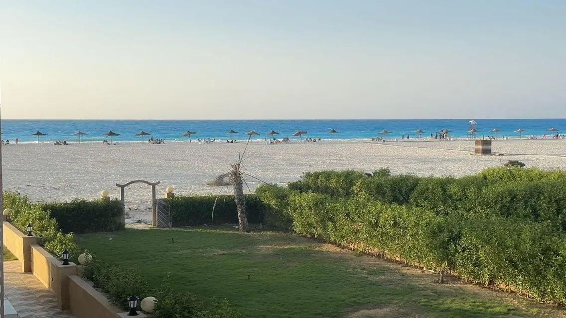 فيلا فاخرة مع حديقة خاصة ومسبح خاص