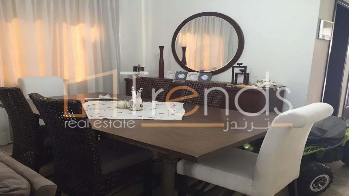 توين فيلا للبيع استلام فورى يطل على البحر مفروشه