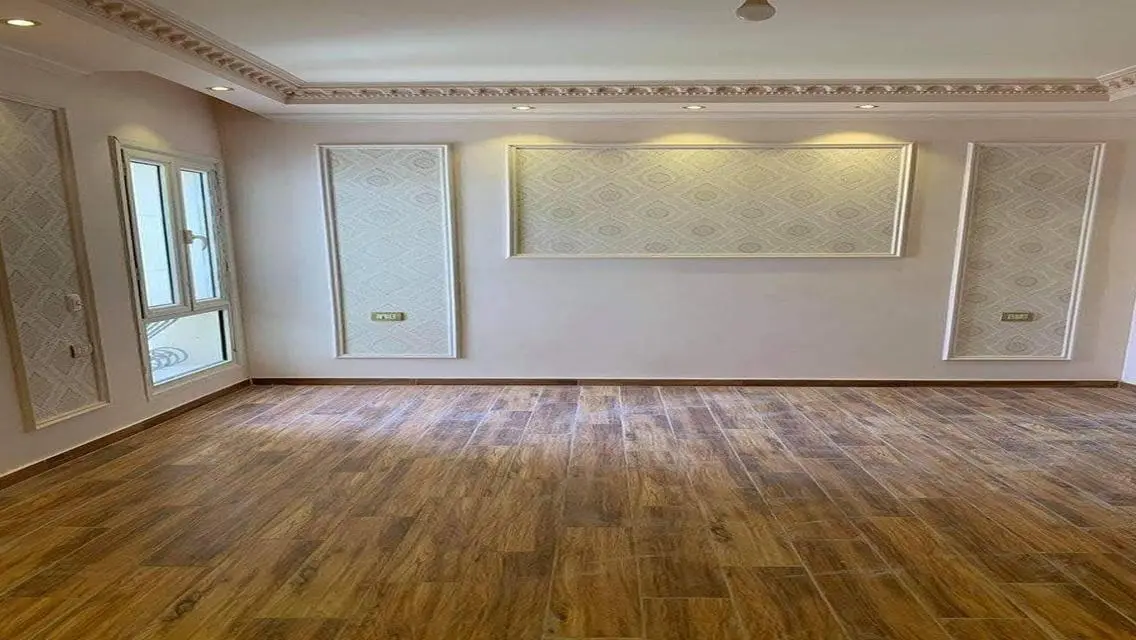 2bdr semi_furnished apt for rent in new Cairo