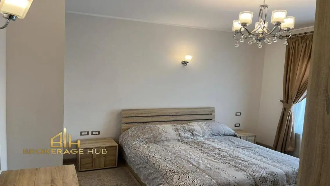 furnished Apartment 150m for rent in Village gate