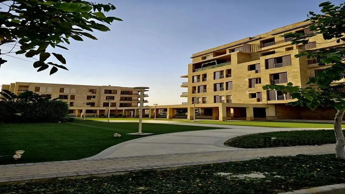 Luxury Living Awaits – Ready-to-Move Apartment