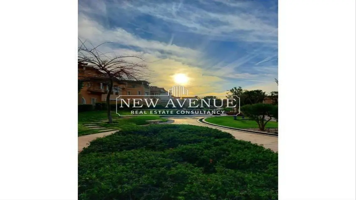 Twinhouse with Downpayment in Hydepark new cairo