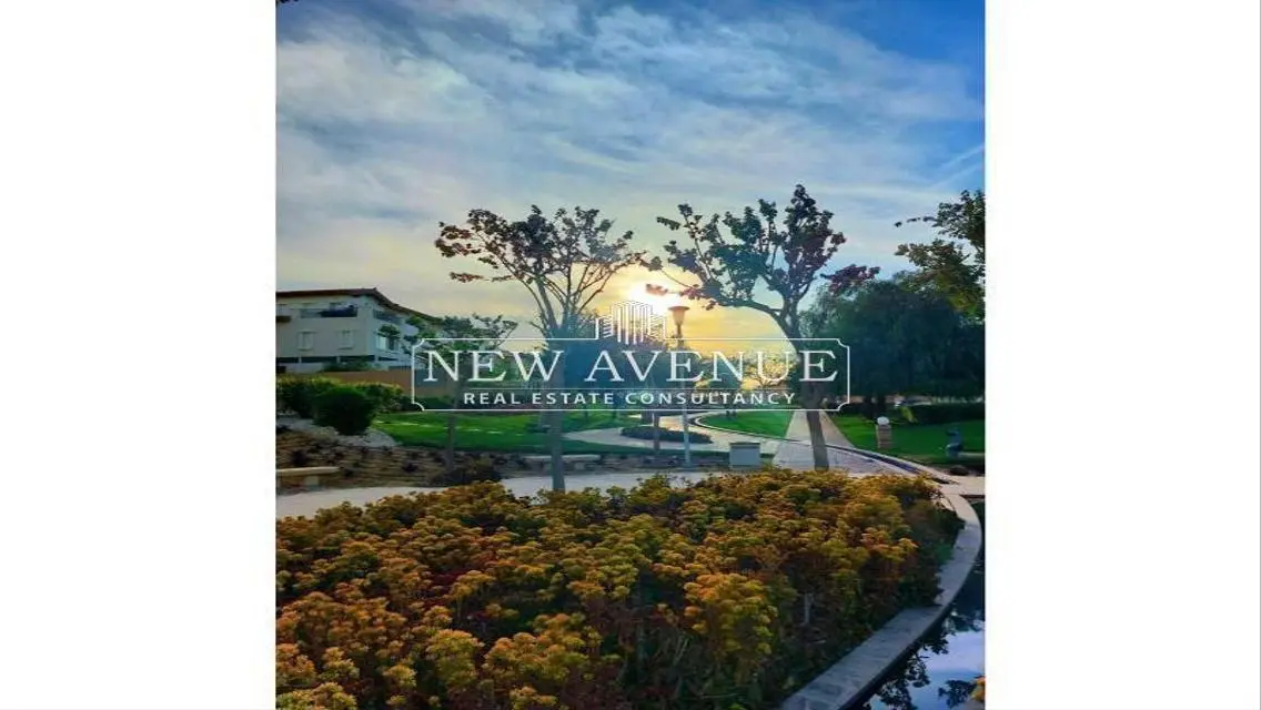 Twinhouse with Downpayment in Hydepark new cairo