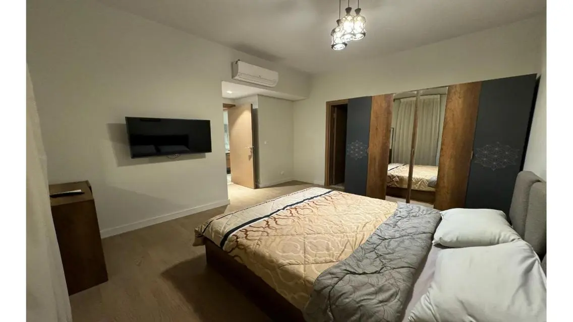 Apartment for rent in Mivida fully furnished 191 m