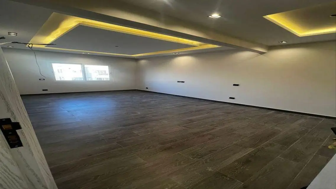 Villa for sale fully finished with kitchen and Acs