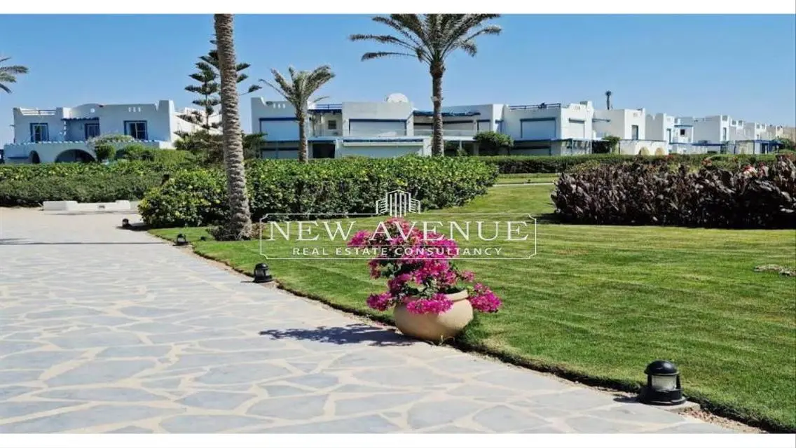Townhouse with garden in Mountain view ras elhekma