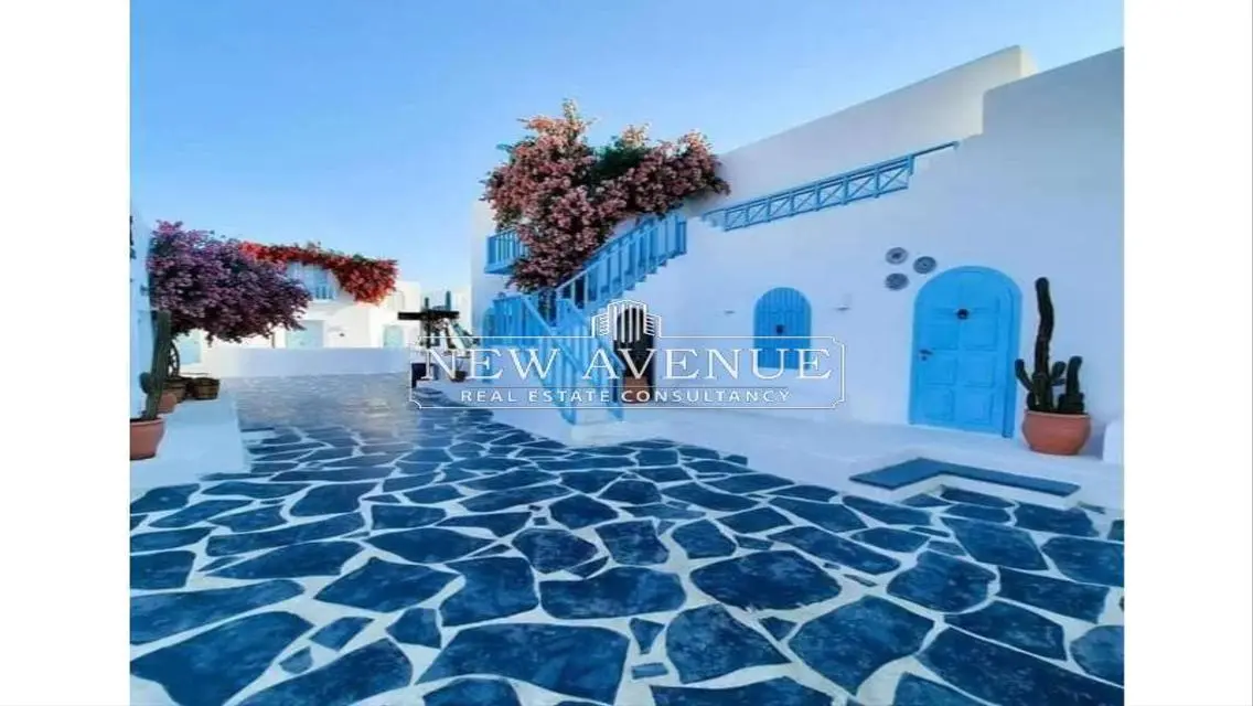 Townhouse with garden in Mountain view ras elhekma